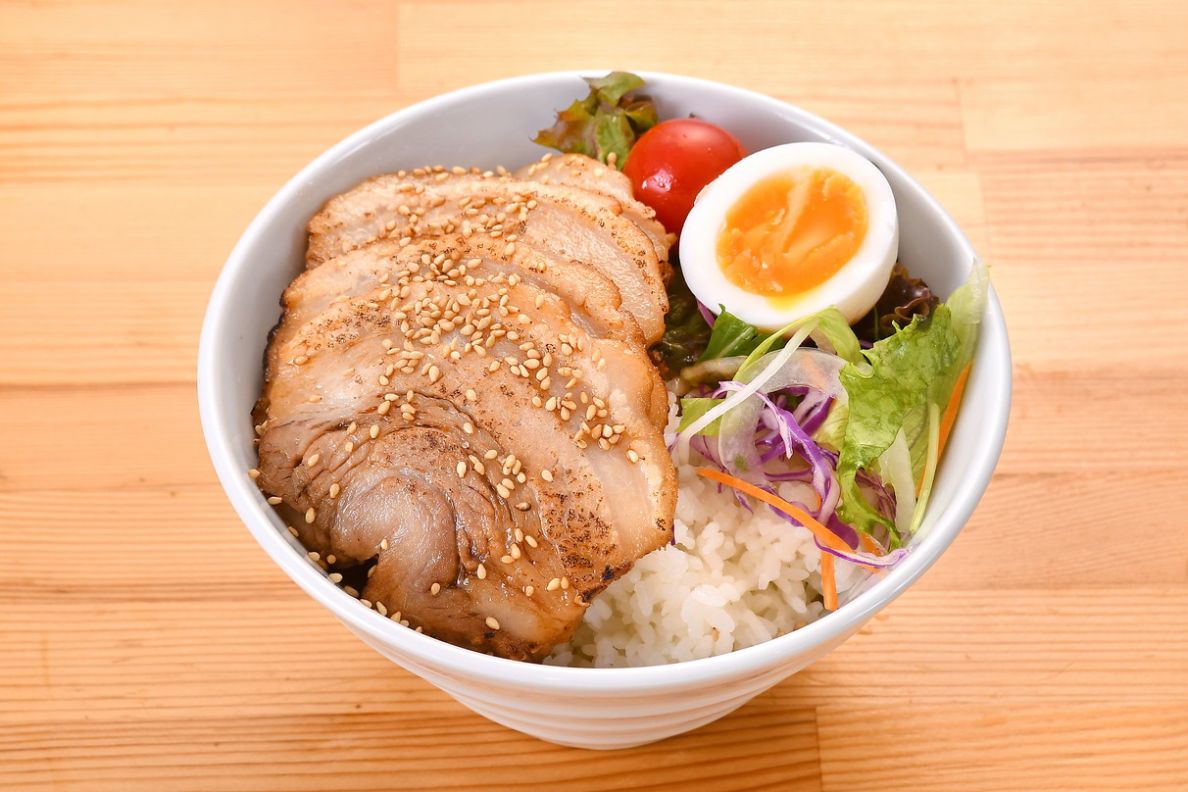 チャーシュー丼